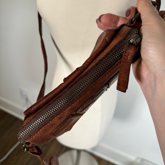 Harbour 2nd Luna Brown Leather Crossbody Bag - Picture 5 of 10